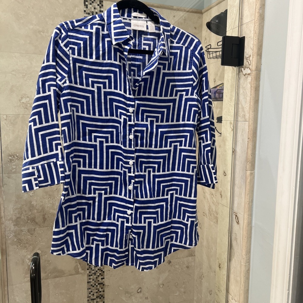Chico's Size 0 No Iron Linen Button Up Blouse 3/4 Sleeve Blue White Greek Key